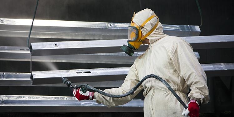 La importancia de elegir la pintura adecuada para cada superficie